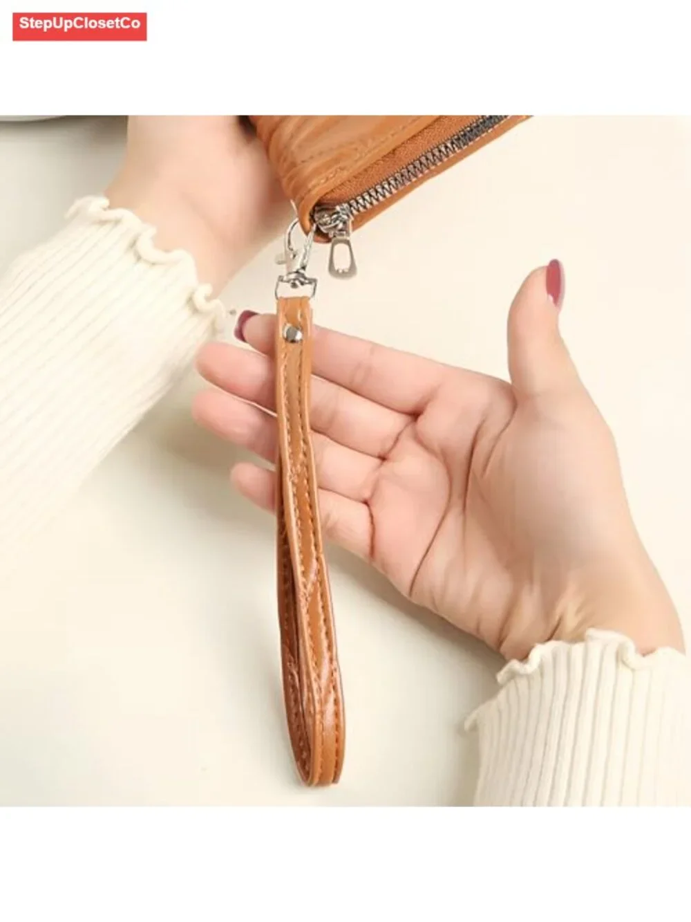 RFID Blocking Quilted Vegan Leather Wristlet Wallet with 8 Card Slots
